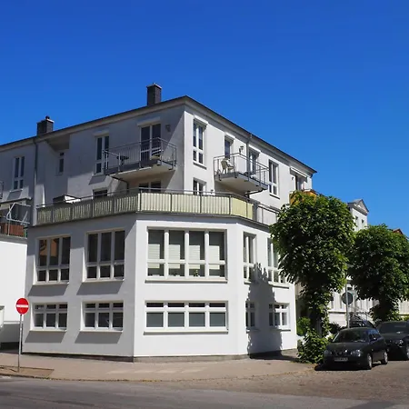 Apartment Engel